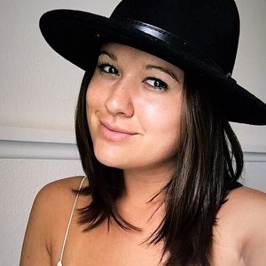 Meet your Posher, Katherine